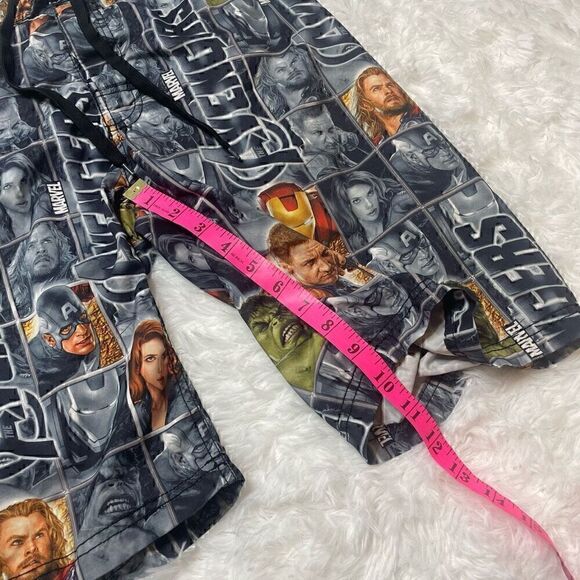 Marvel Avengers Swim Trunks Board Shorts Swimsuit Mens Size Medium - Picture 5 of 10